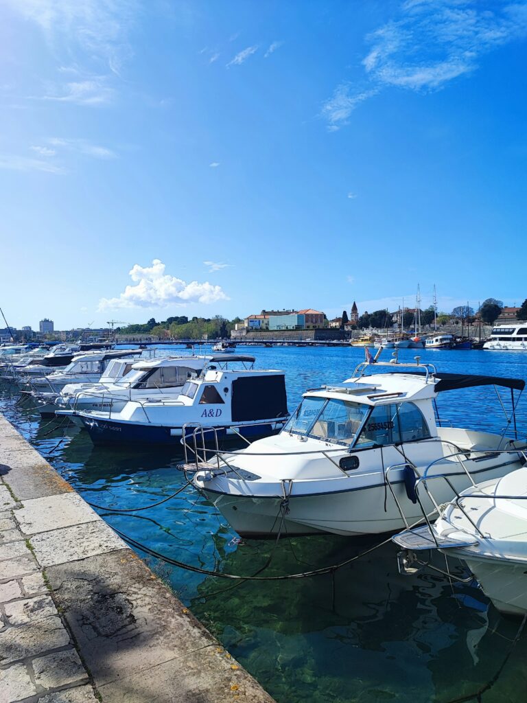 Lennot Helsingistä Zadariin